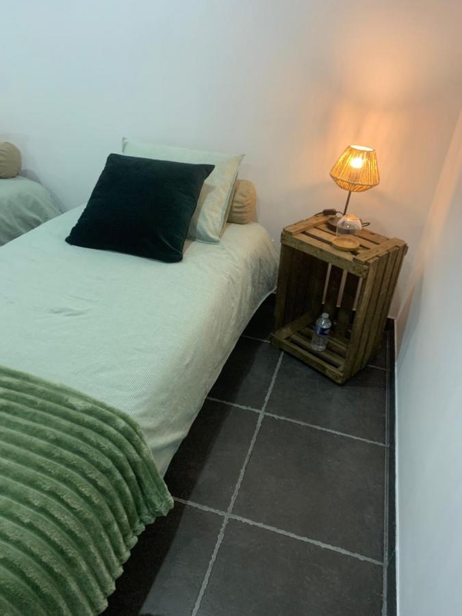 Aux Fines Bulles Gite Et Chambres D Hotes Neuve-Maison Exterior photo